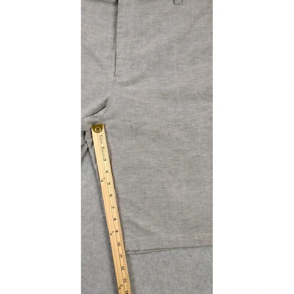 Lululemon Commission Shorts Mens 38x11 Gray Chino  Stretch Preppy Casual
